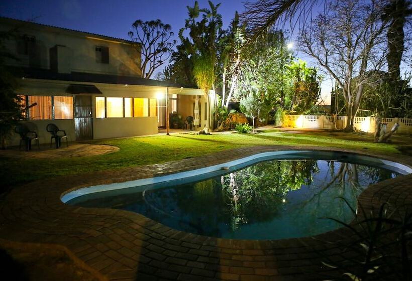 پانسیون Oudtshoorn Homestay Accommodation