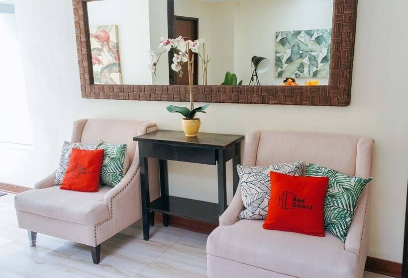 پانسیون Reddoorz @ Dona Jacinta Basak Mandaue