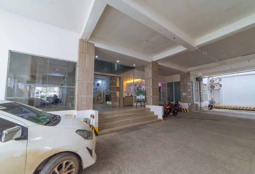 بنسيون Reddoorz Plus @ Hotel Metro