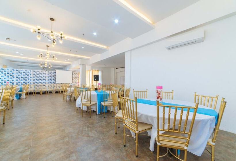 بنسيون Reddoorz Plus @ Hotel Metro