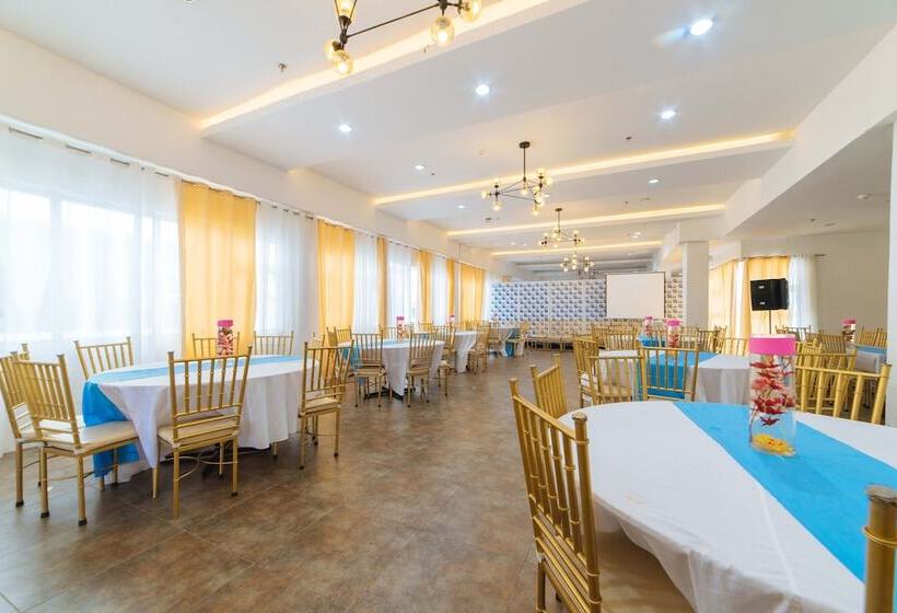 بنسيون Reddoorz Plus @ Hotel Metro