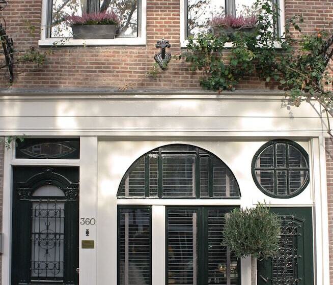 پانسیون Villa360