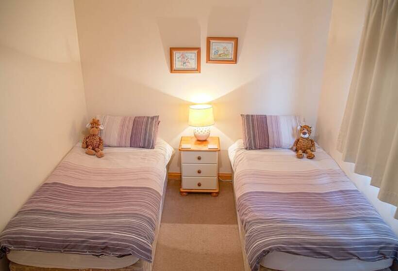 Steading Holidays   Eilean Feoir