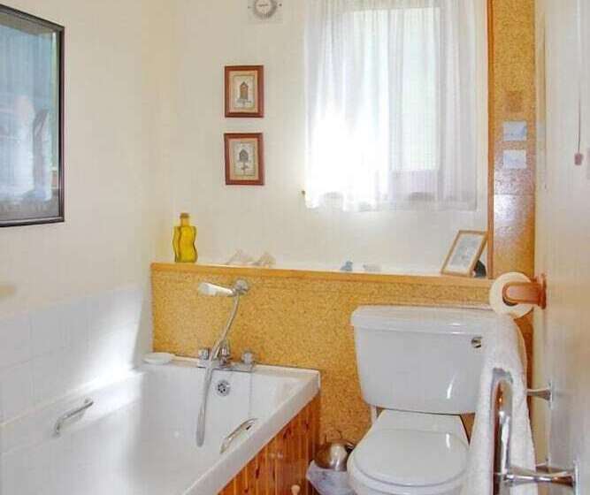 Steading Holidays   Eilean Feoir