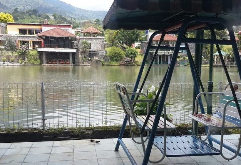 Villa Kota Bunga Happy Aa2 11