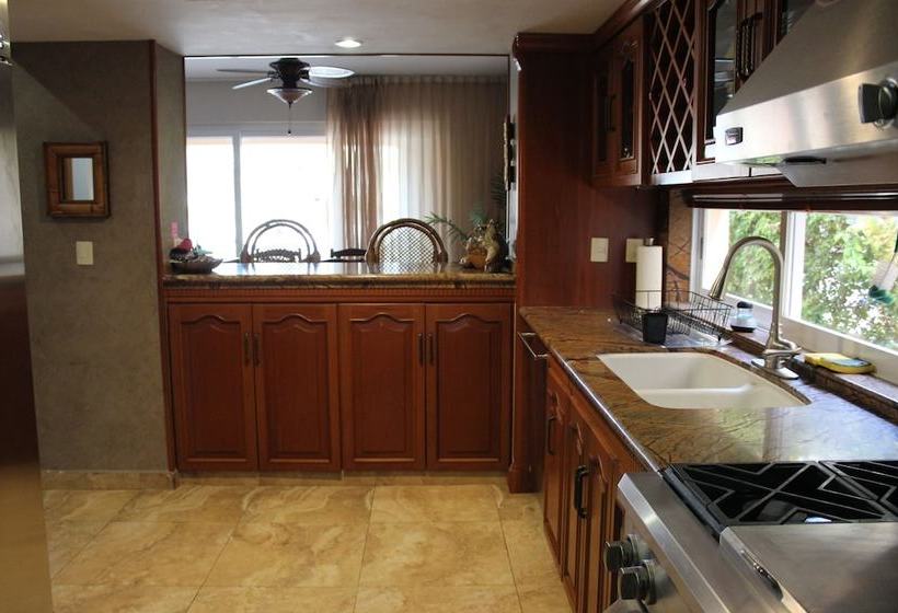 Villa Marinera 5br By Rmh