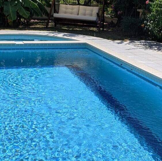 Villa Ruya,with Swimming Pool & Stunning Sea Views