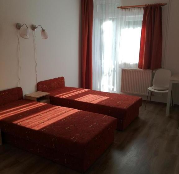 旅馆 Tihany Község önkormányzat   Ifjúsági Szállás