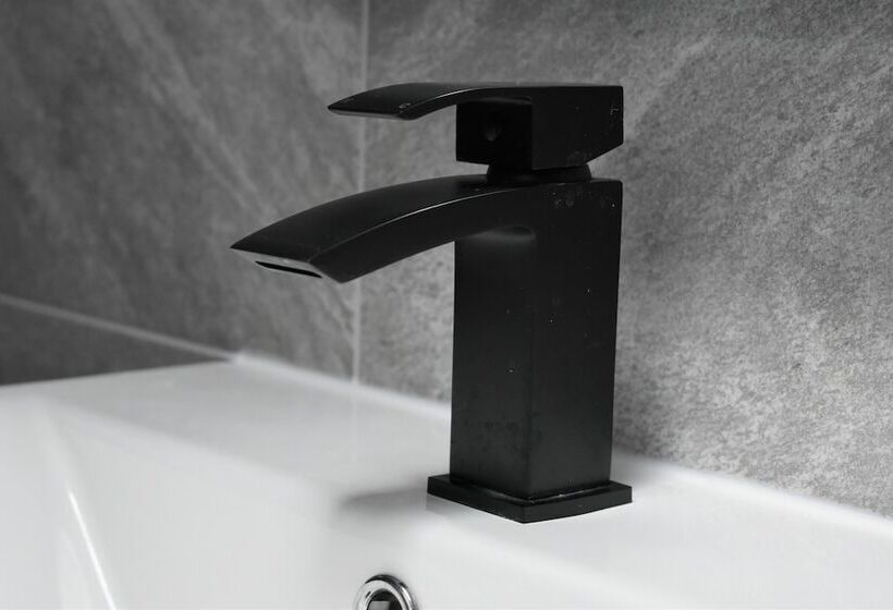 Apartments Argyle Square