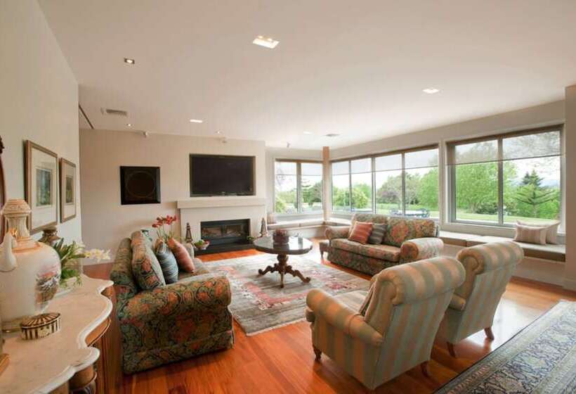 Bed and Breakfast Blackwood House