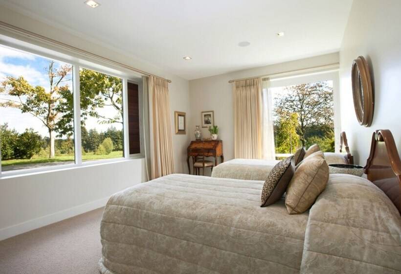 Bed and Breakfast Blackwood House