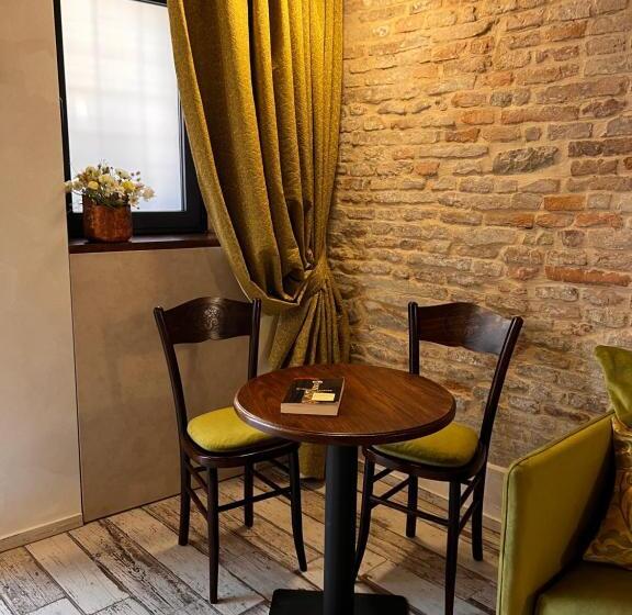 ベッドアンドブレックファースト Dimora Storica Lo Svevo