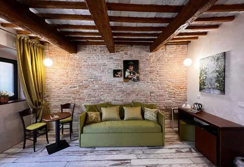 ベッドアンドブレックファースト Dimora Storica Lo Svevo