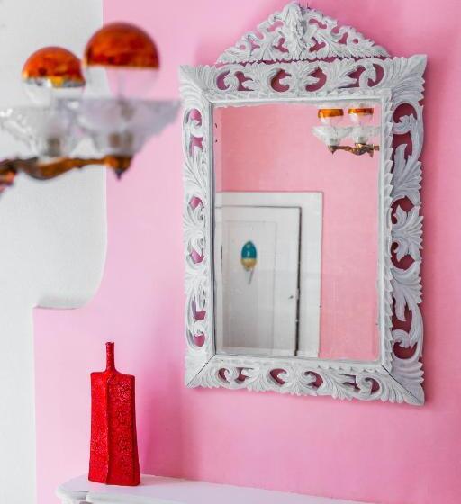 住宿加早餐  La Maison Charmante