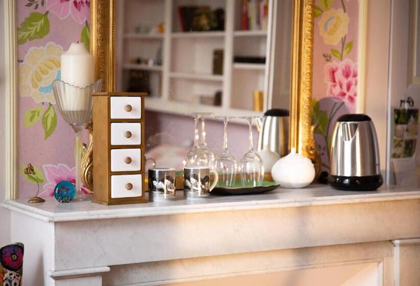 민박 La Maison Charmante