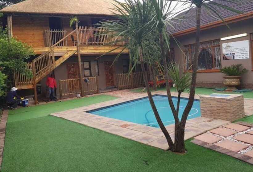 Bed and Breakfast Lauren Palace Guest House