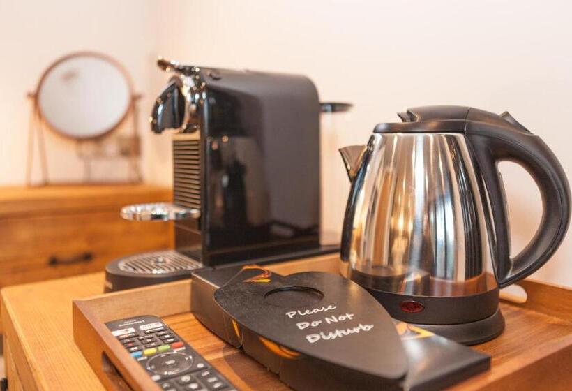 צימר Thatched Eaves