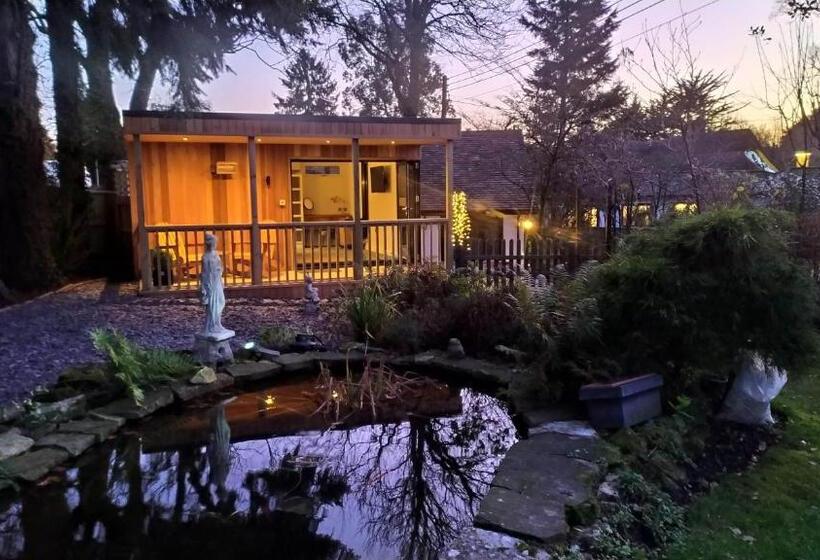 צימר Thatched Eaves