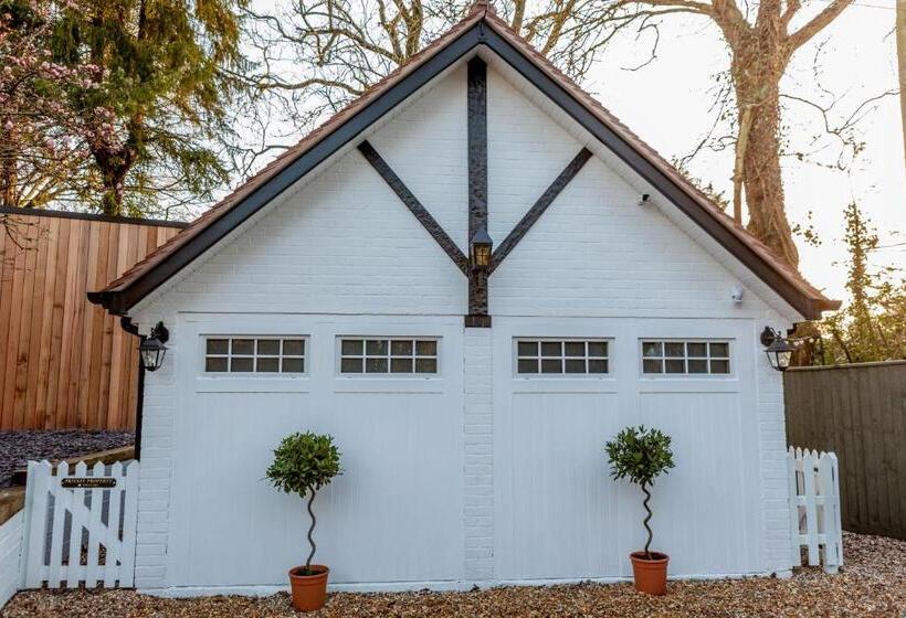 צימר Thatched Eaves