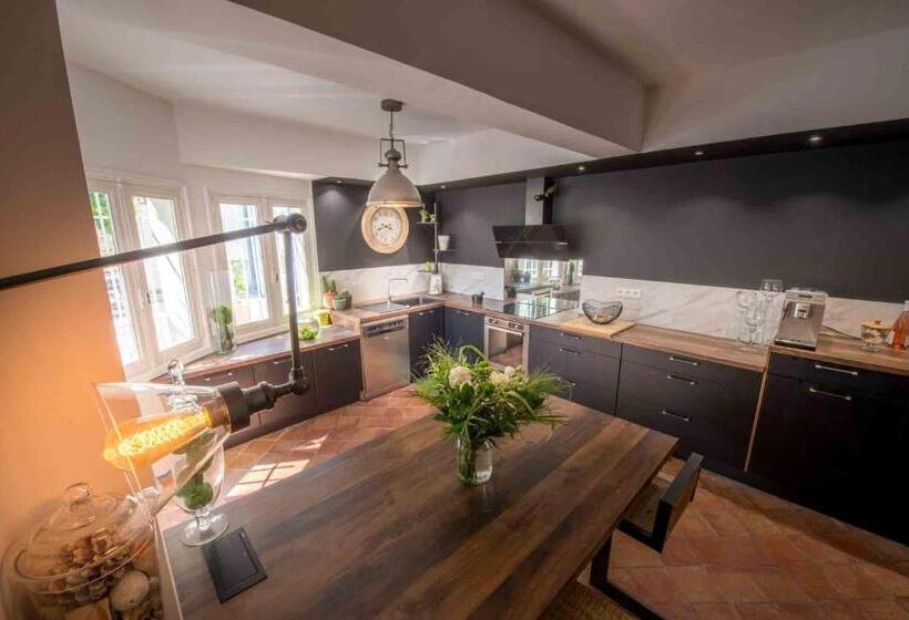 Bed and Breakfast Une Autre Histoire