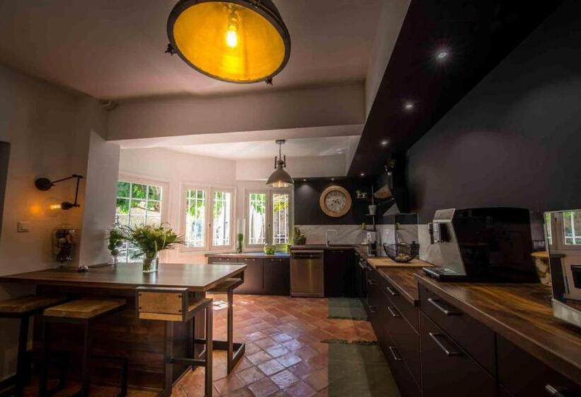 Bed and Breakfast Une Autre Histoire