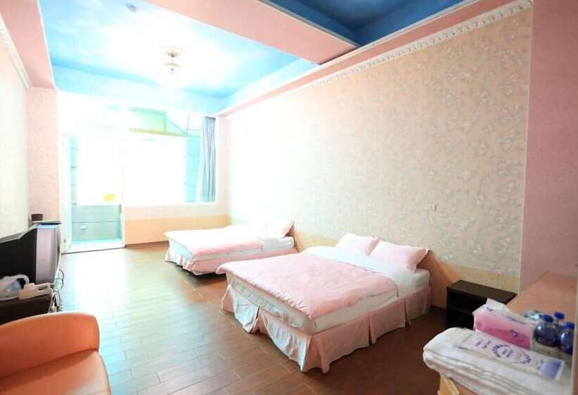 تختخواب و صبحانه Wild Thyme Eco Guest House