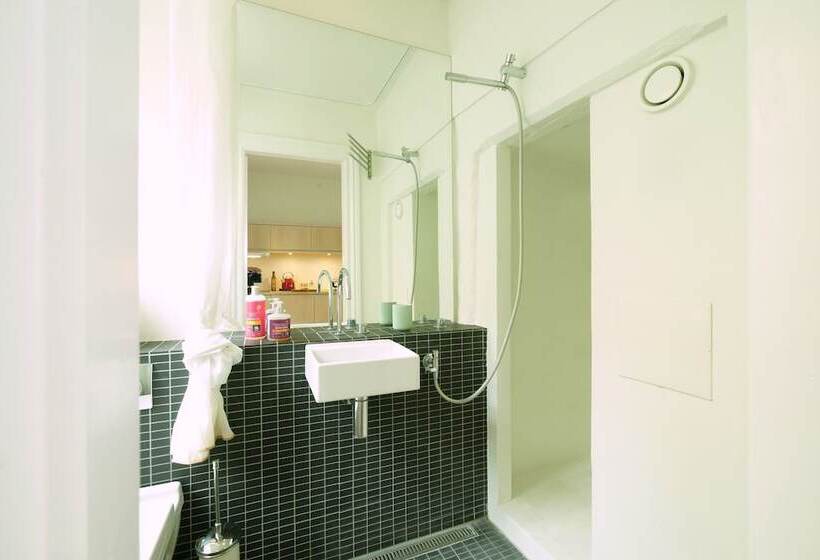 Central Canal Apartments 1