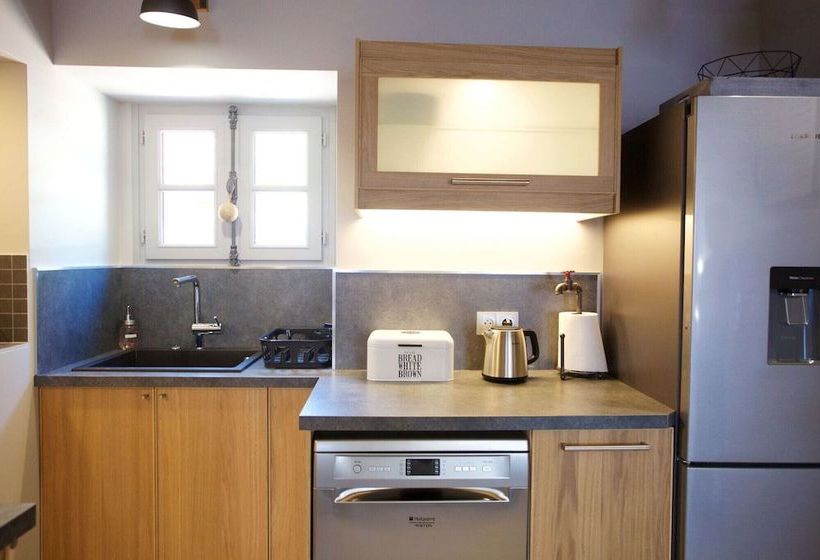 Chateau De Laforest Quidam