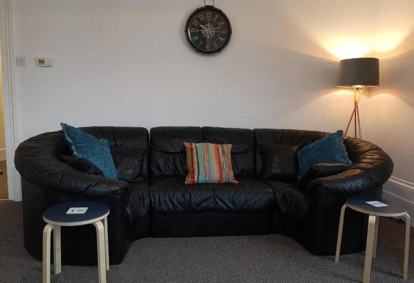 Coastal Escape Sandgate