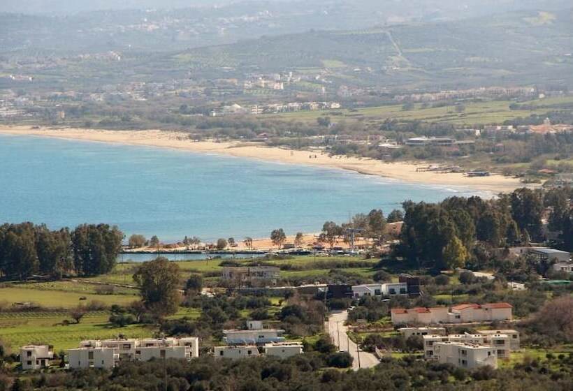 Daphne Morfi Village