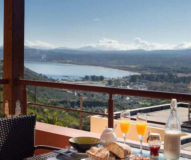 Daphne Morfi Village