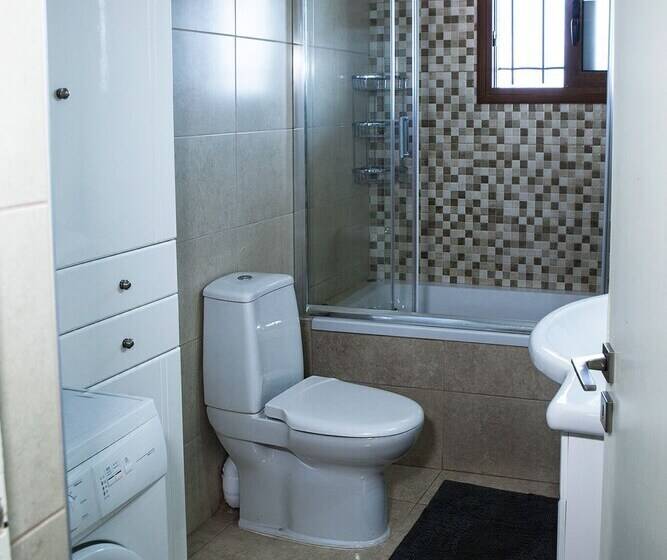 Family Vacation Home With Views In Heart Of Mani