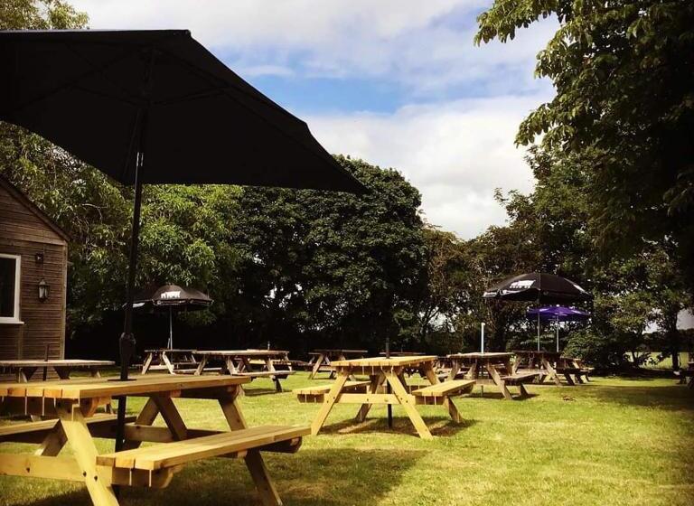 Хостел Five Bells Wickham