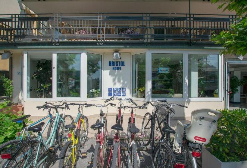ホテル Bristol