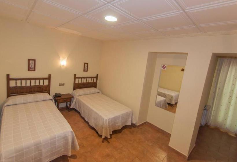 فندق Balneario La Esperanza