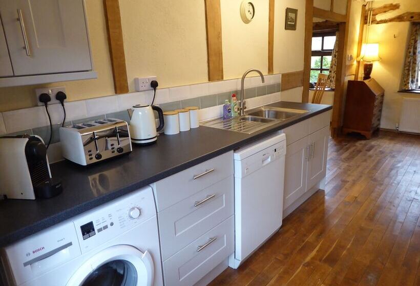 בית מלון כפרי Hilltops Brecon Holiday Cottages