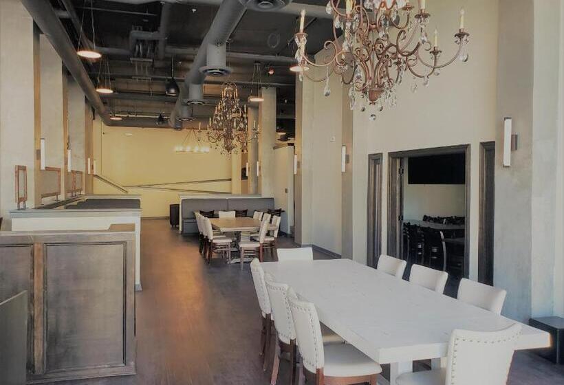 Отель Indigo Spokane Downtown, An Ihg