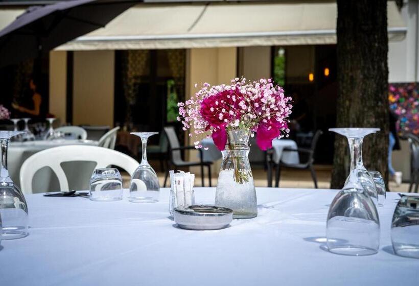 فندق La Redoniere