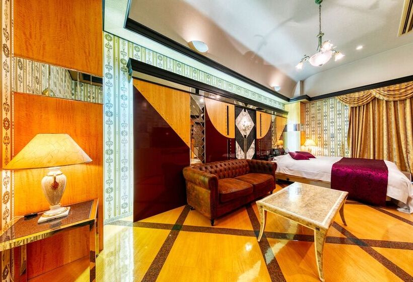 בית מלון כפרי Luna Otsu