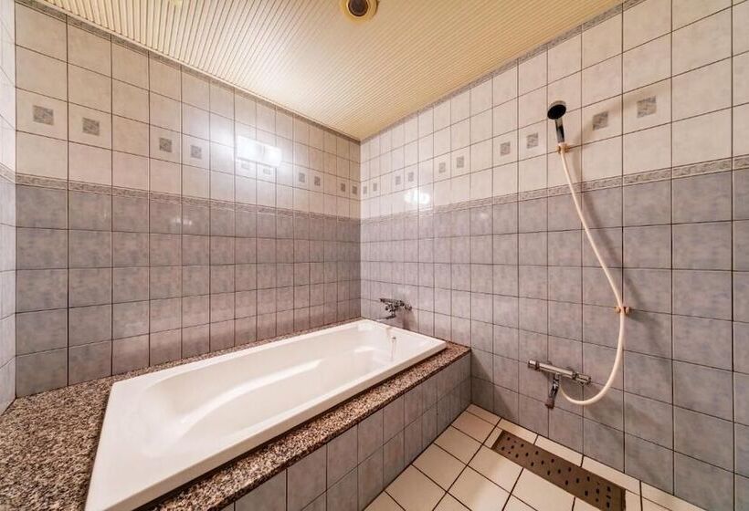 בית מלון כפרי Luna Otsu