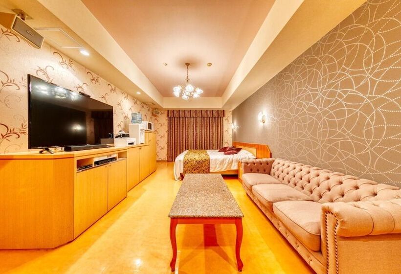 בית מלון כפרי Luna Otsu