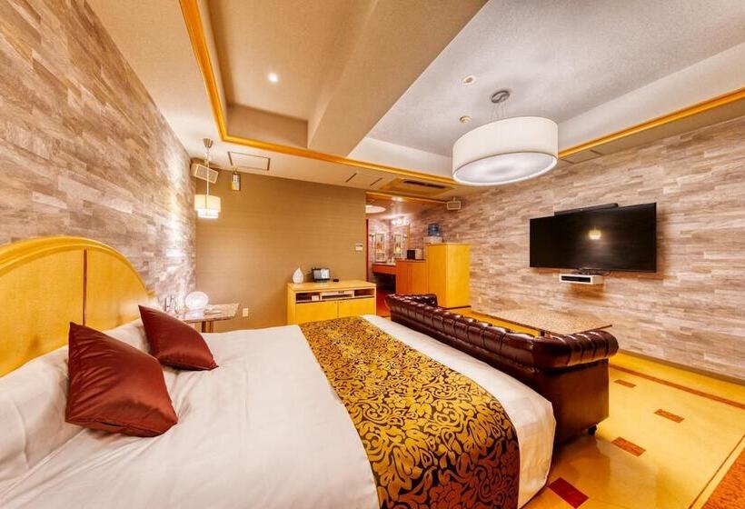 בית מלון כפרי Luna Otsu