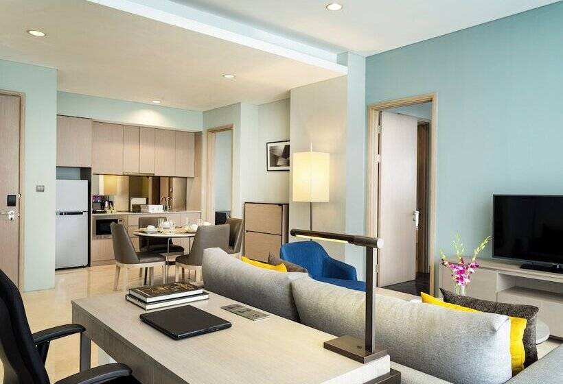 בית מלון כפרי Mangkuluhur Residences By Lorin