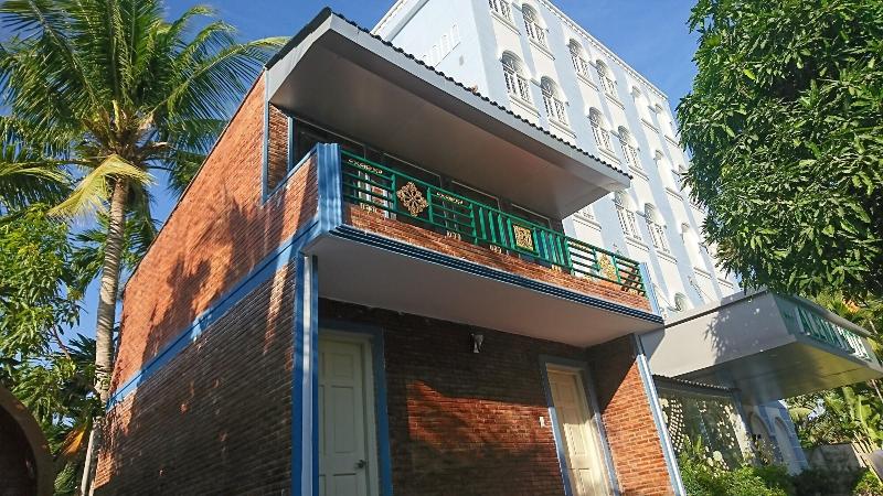 هتل Mui Ne Alena Bungalow