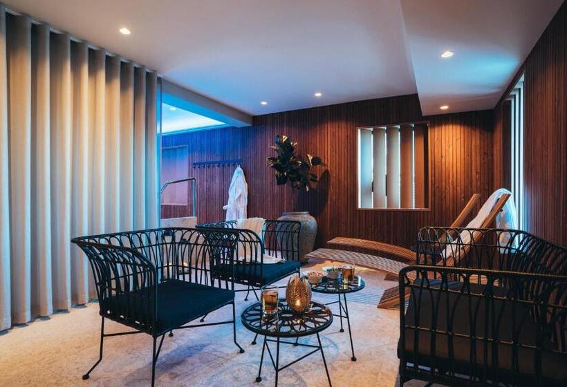 Stora Hotellet I Fjällbacka