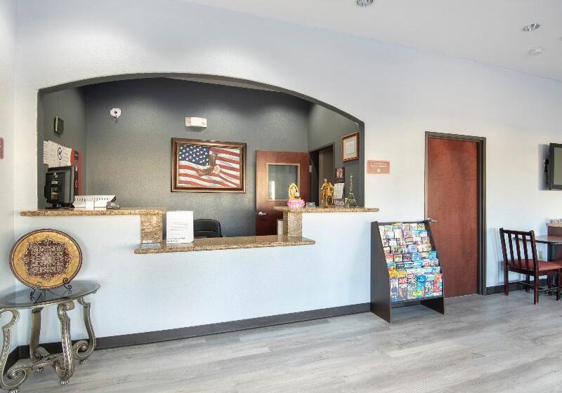 فندق Oyo Townhouse Clute Lake Jackson