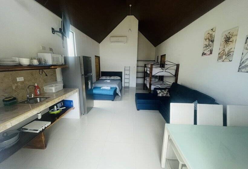 هتل Villas Cabuya Beach & Forest