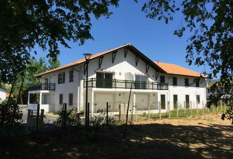 Baskoparadis I Apt I Central I Calme I Lumineux I Lit 160 I Terrasse I Jardin