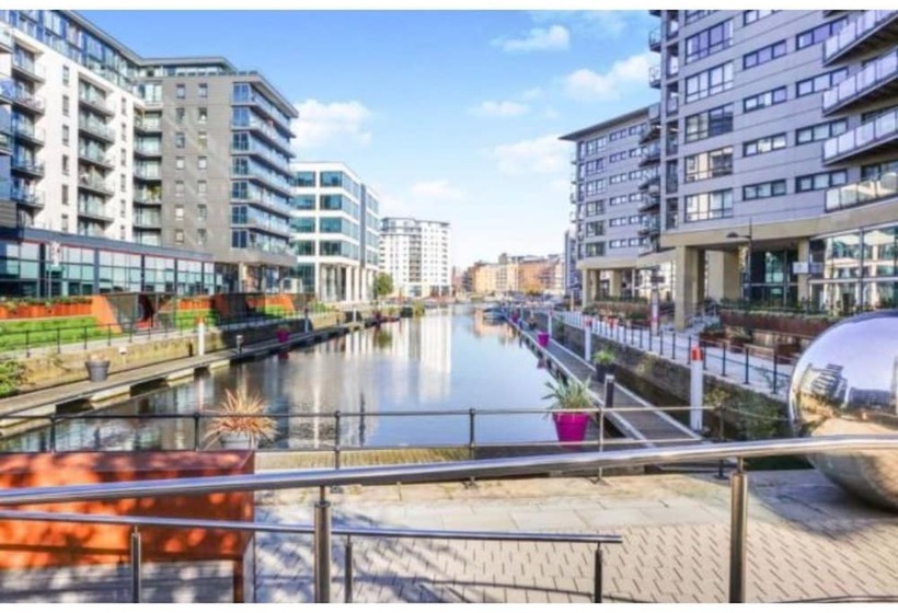 Modern Deluxe Leeds Dock Apartment Free Secure Parking