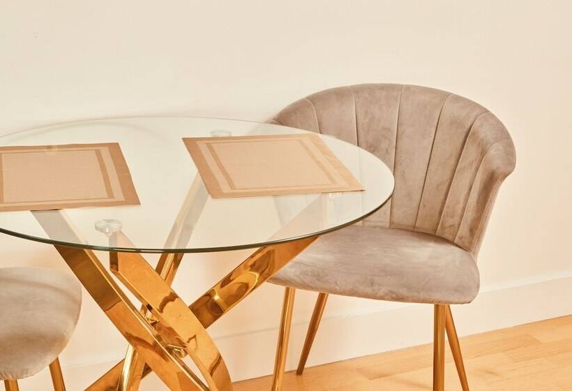 Modern Deluxe Leeds Dock Apartment Free Secure Parking